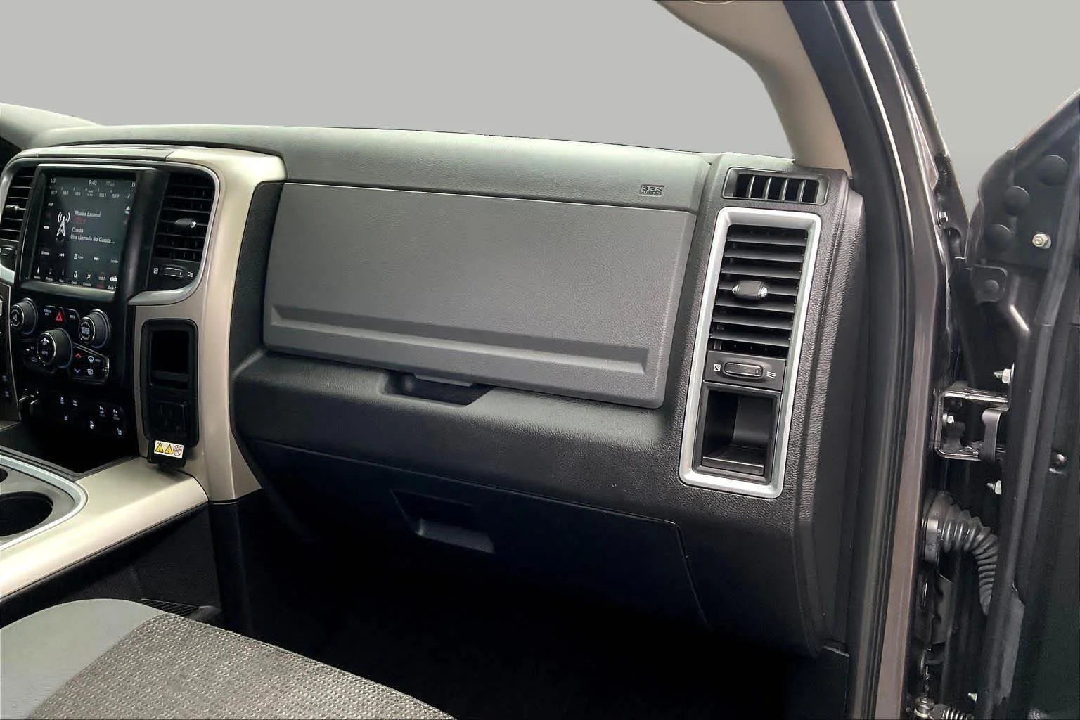 Used 2018 Granite Crystal Metallic Clearcoat Ram SLT image 17
