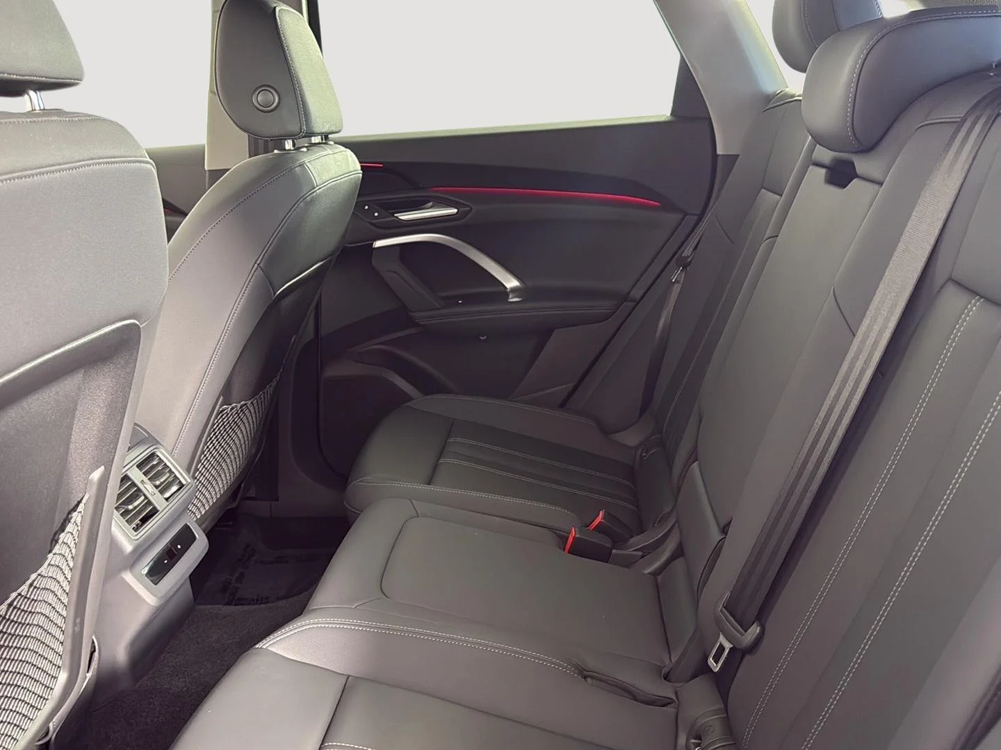 Used 2025 Arkona White Audi Premium image 23