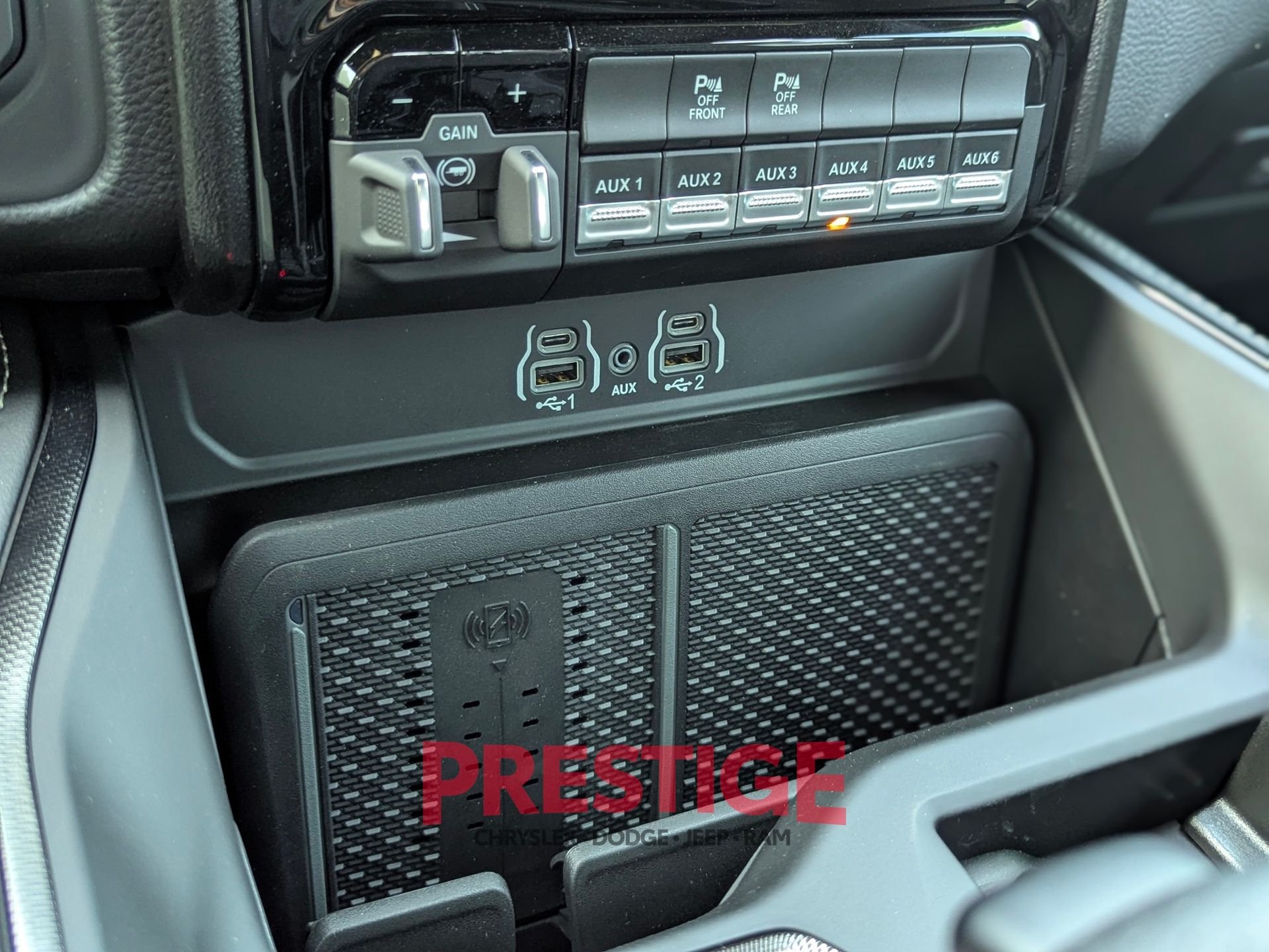 New 2026 Diamond Black Crystal Pearl-Coat Exterior Paint RAM RHO image 21