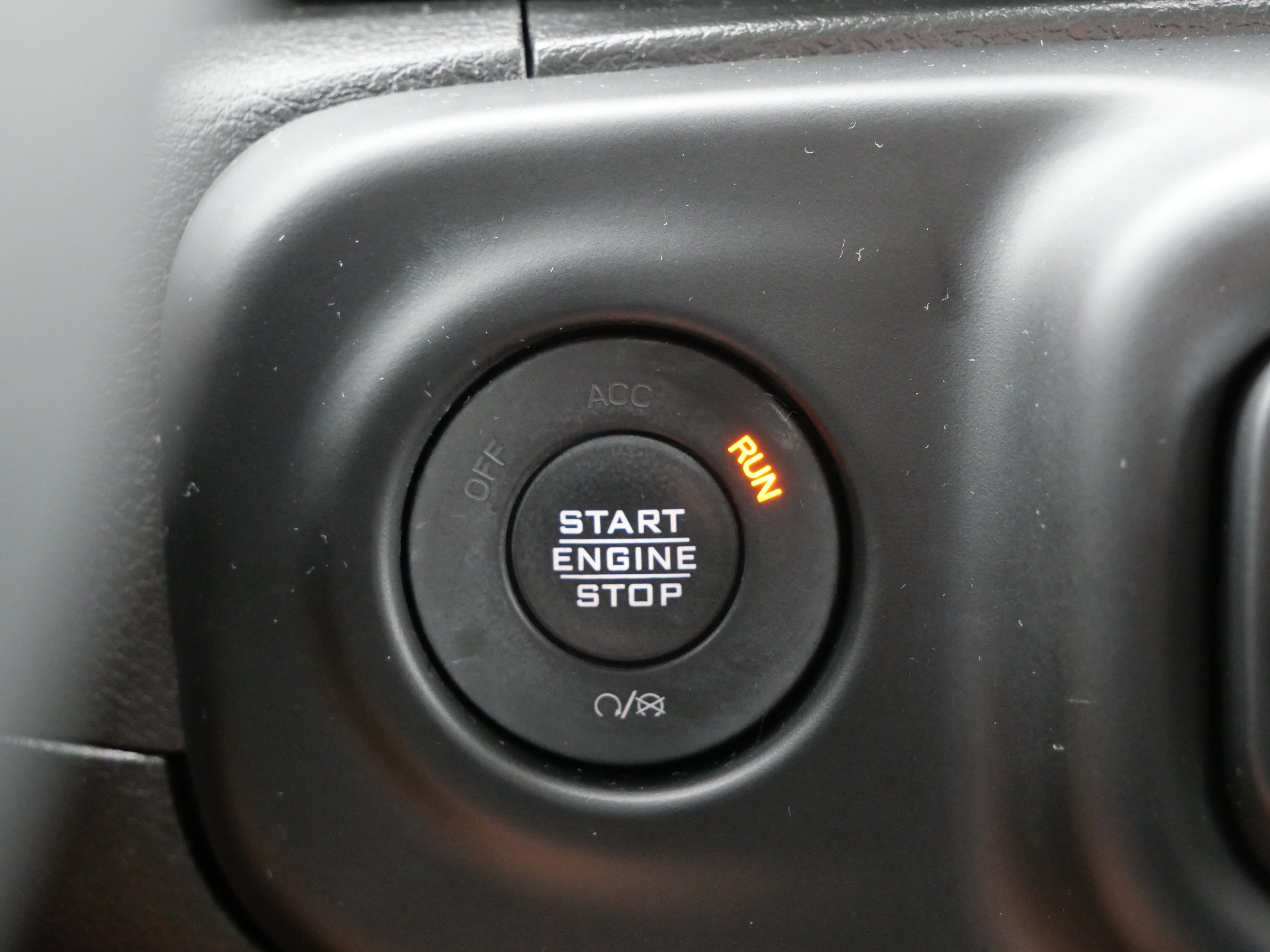 Used 2022 Bright White Clearcoat Jeep Overland image 22