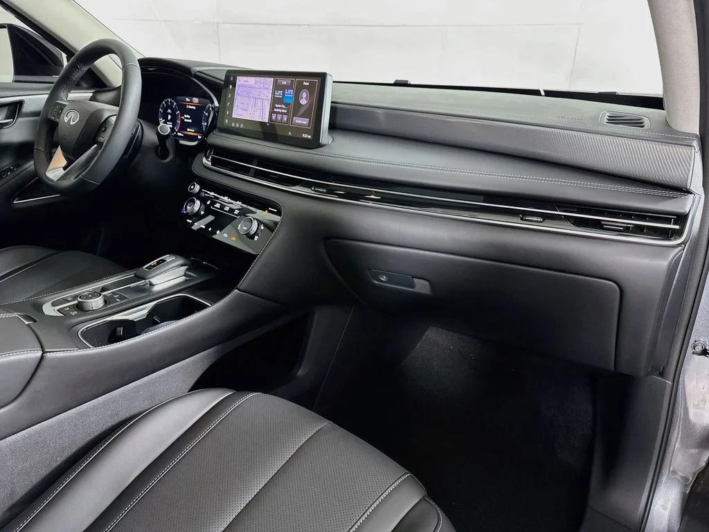 Certified Used 2026 Gray INFINITI LUXE image 41