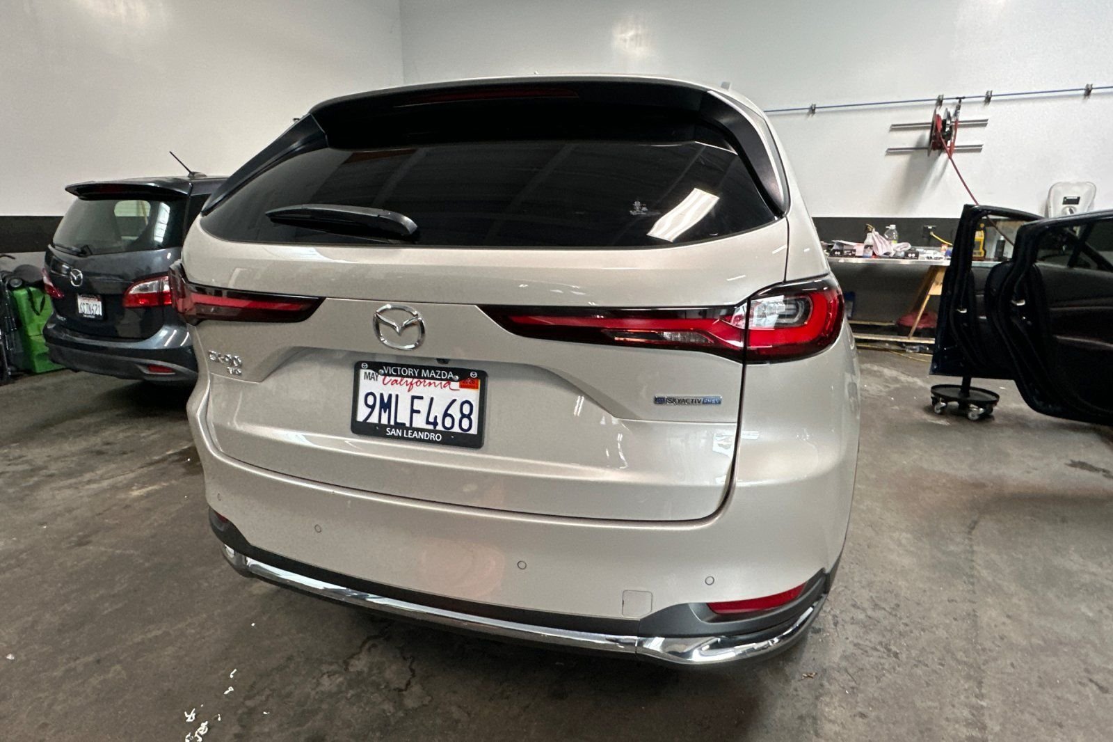 2024 Mazda CX-90 PHEV Premium photo 6