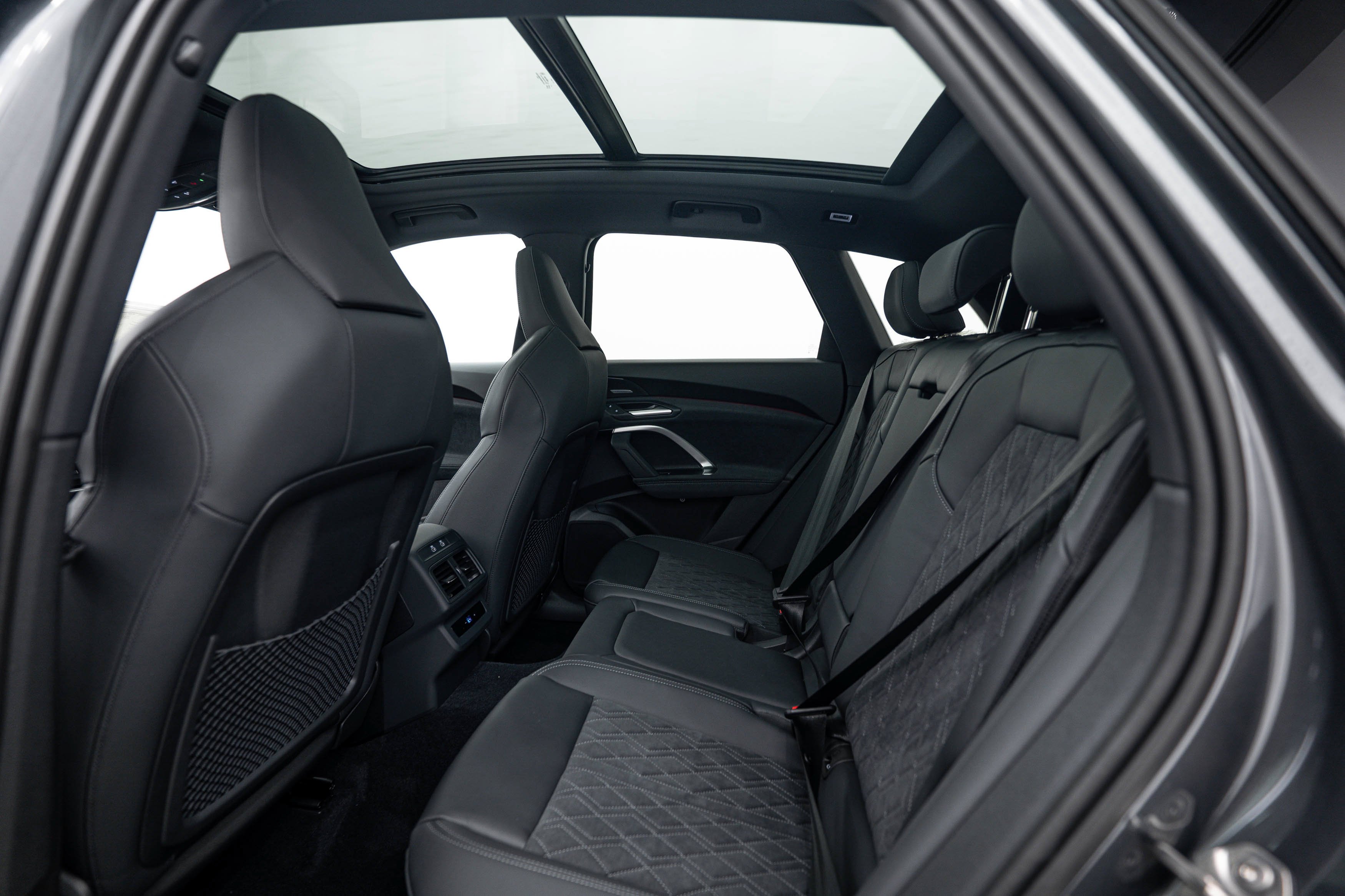 New 2026 Daytona Gray Audi Premium Plus image 19