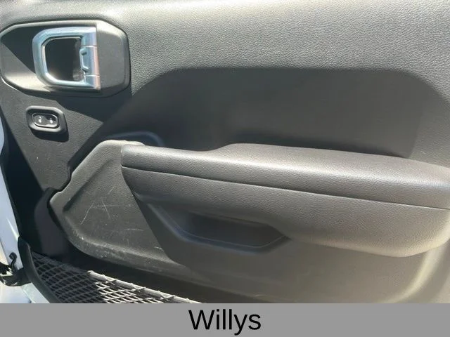 Used 2021 White Jeep Willys image 29