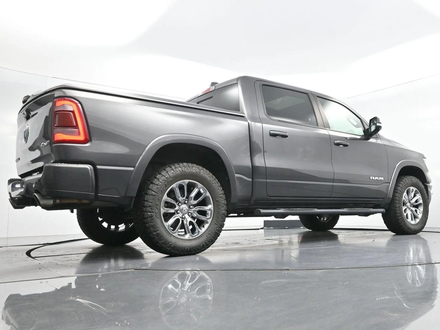 Used 2021 Granite Crystal Metallic Clearcoat Ram Laramie image 49