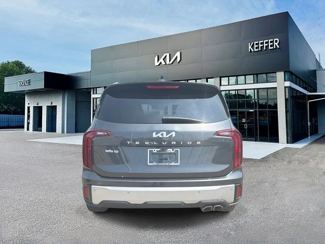Certified Used 2024 Gray Kia S image 7