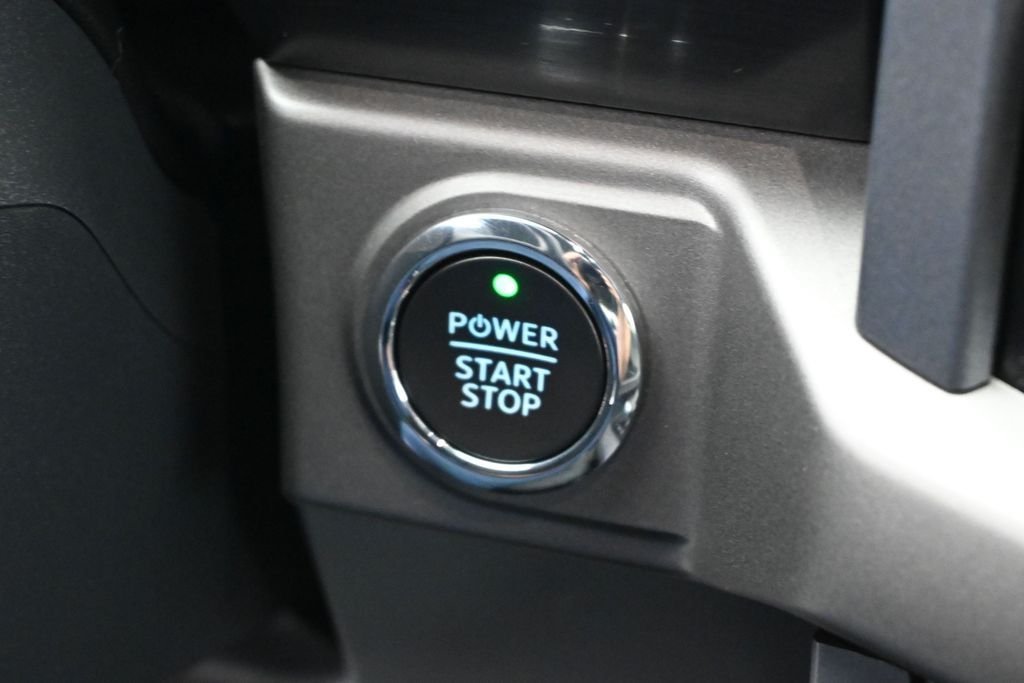 Used 2024 Blue Ford XLT image 14
