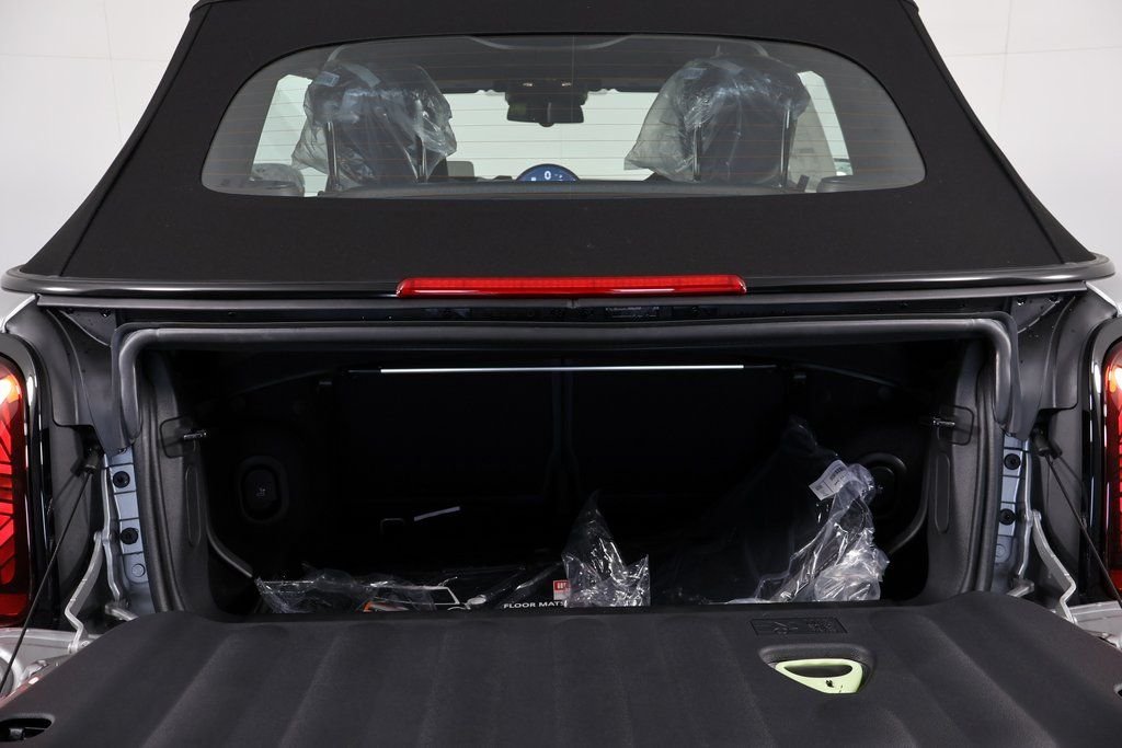 2026 MINI Convertible Base - Photo 10