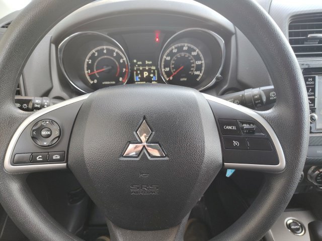 Used 2025 Silver Mitsubishi 2.0 ES image 14