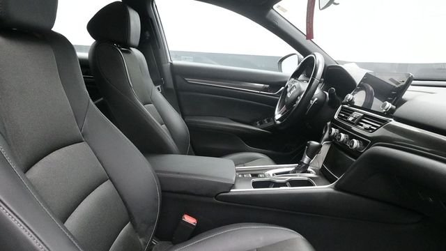 Used 2022 Silver Honda Sport image 9