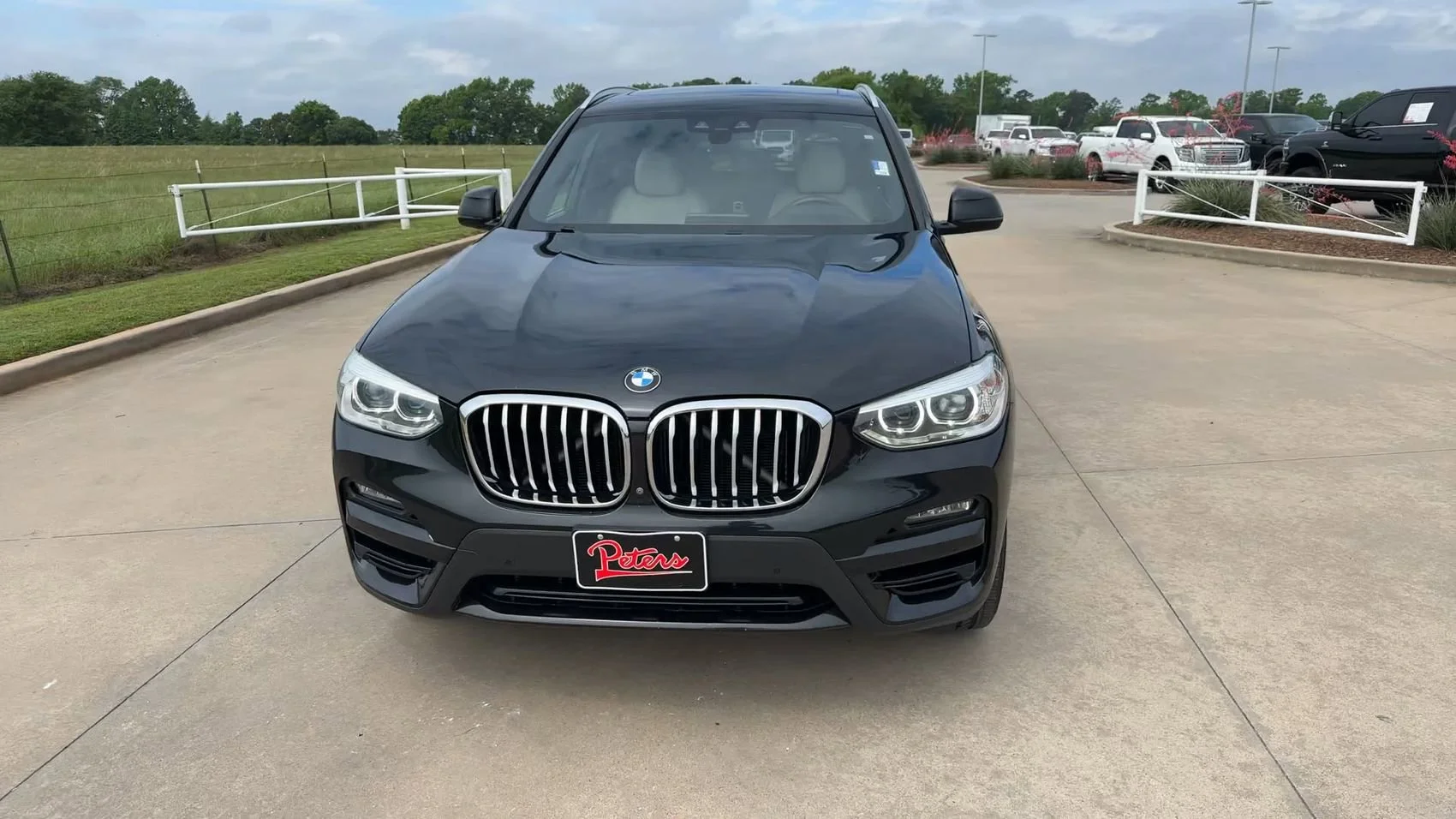 Used 2021 Black Sapphire Metallic BMW xDrive30i image 4