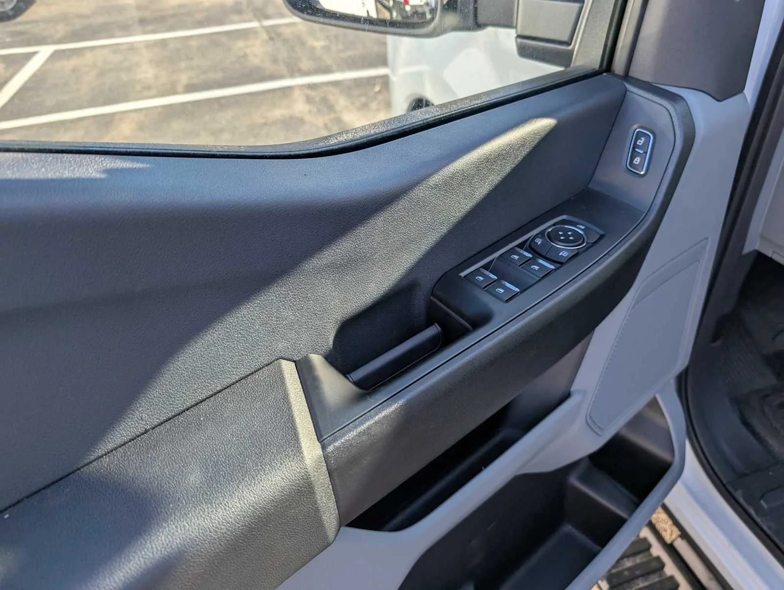 2026 Ford F-350 Super Duty XL - Photo 31