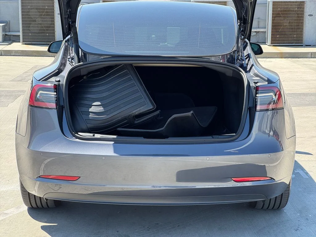 Used 2022  Tesla Performance image 22