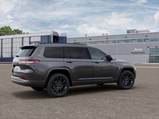 New 2026 Baltic Gray Metallic Clear-Coat Exterior Paint Jeep Limited image 14