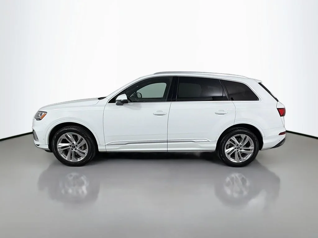 Used 2021 Carrara White Audi 45 Premium image 8