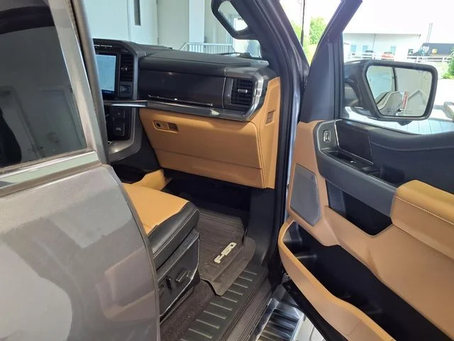 Used 2023 Gray Metallic Ford Lariat image 30