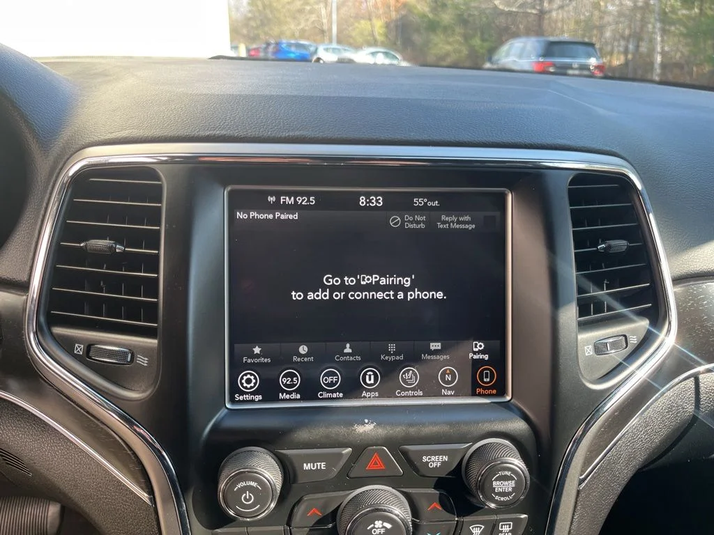 Used 2018 True Blue Jeep Limited image 18