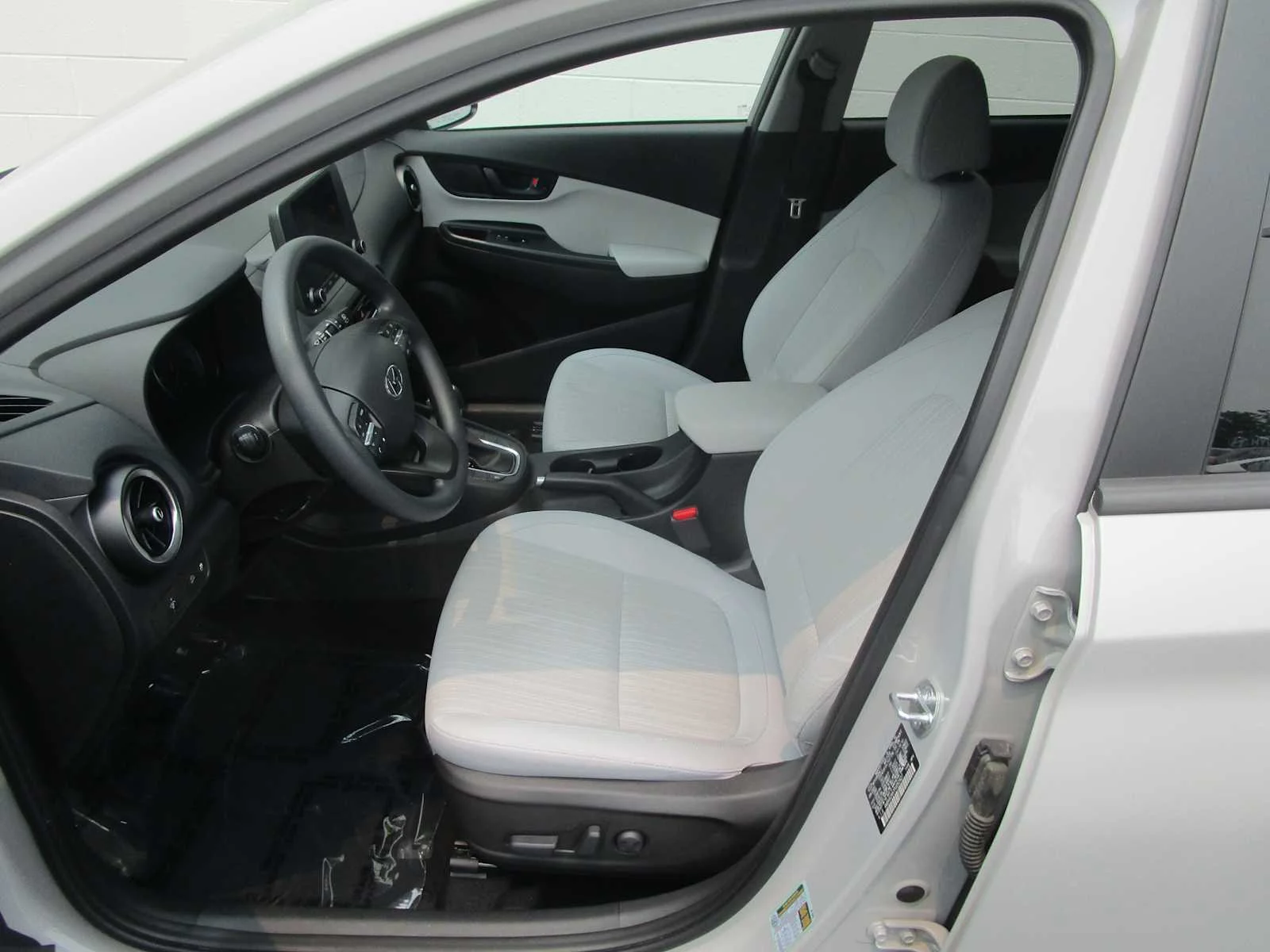 Used 2023 Cyber Silver Hyundai SEL image 12