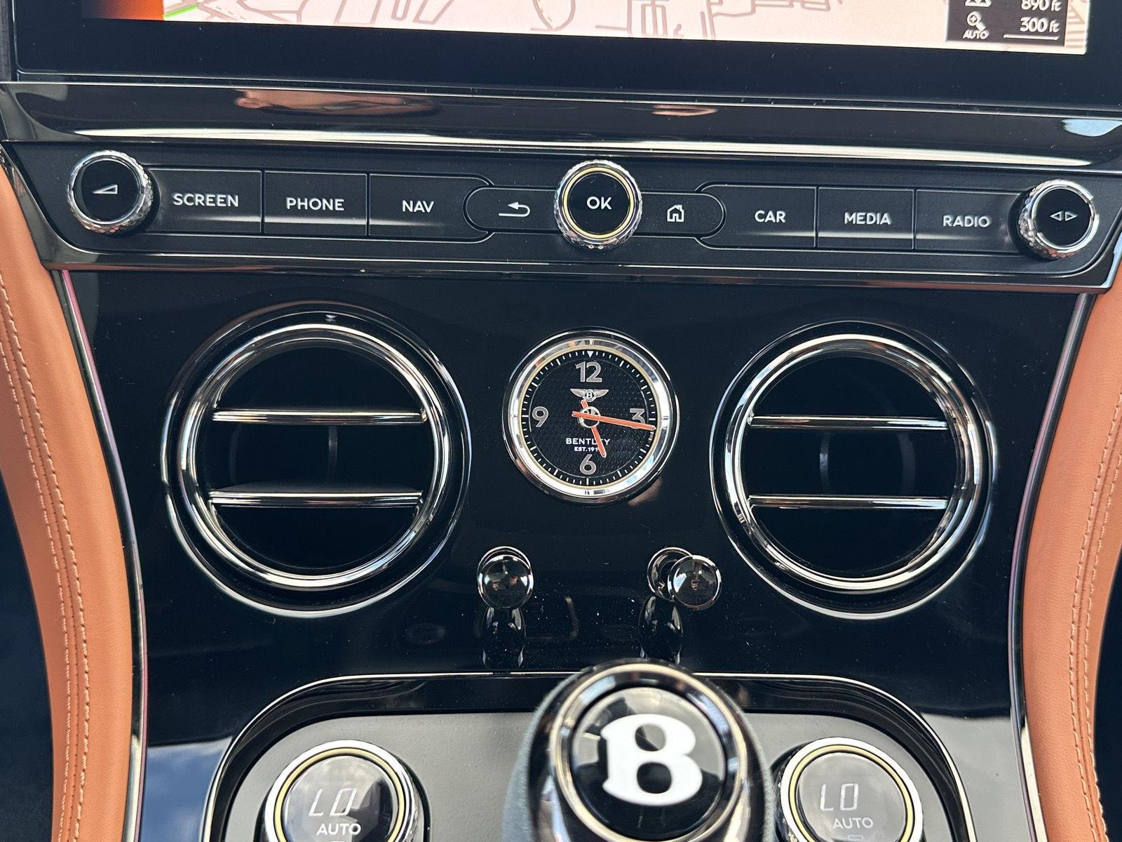 New 2026 Thunder Bentley S image 36