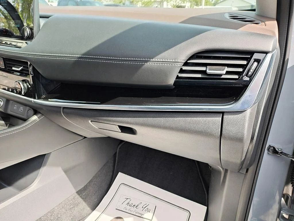 Used 2023 Gray Nissan SL image 37