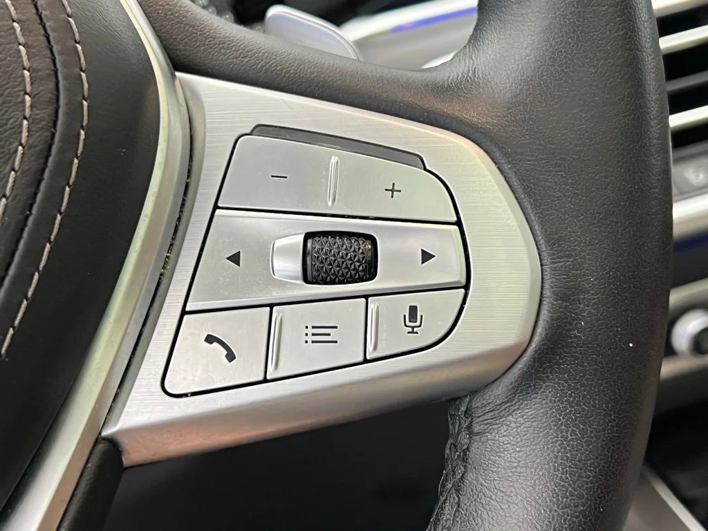 Used 2022 Green BMW xDrive40i image 19
