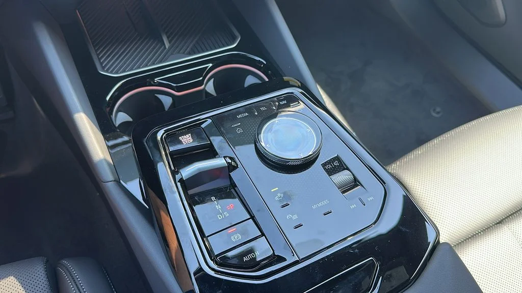 2026 BMW 5 Series 530i - Photo 19