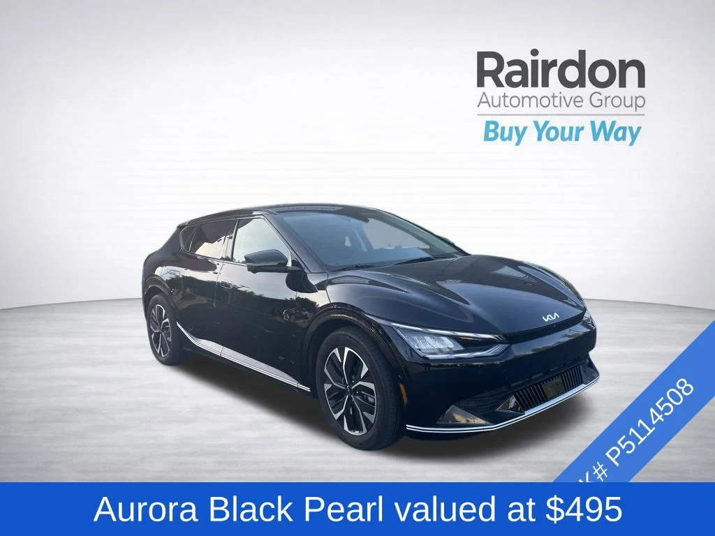 Used 2023 Aurora Black Pearl Kia Wind image 3