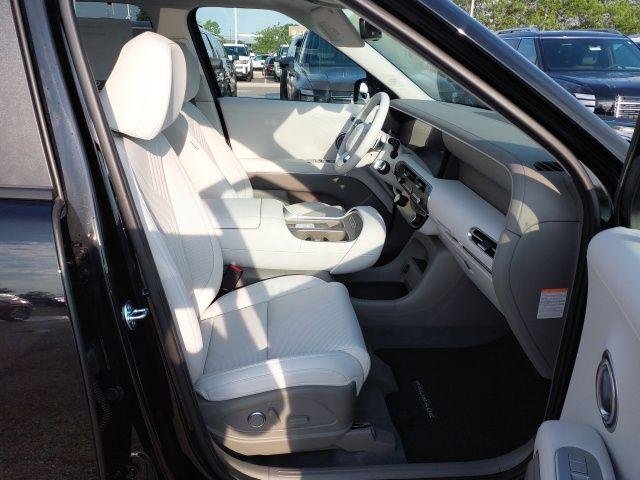 New 2026 Abyss Black Hyundai Blue SEL Premium image 15