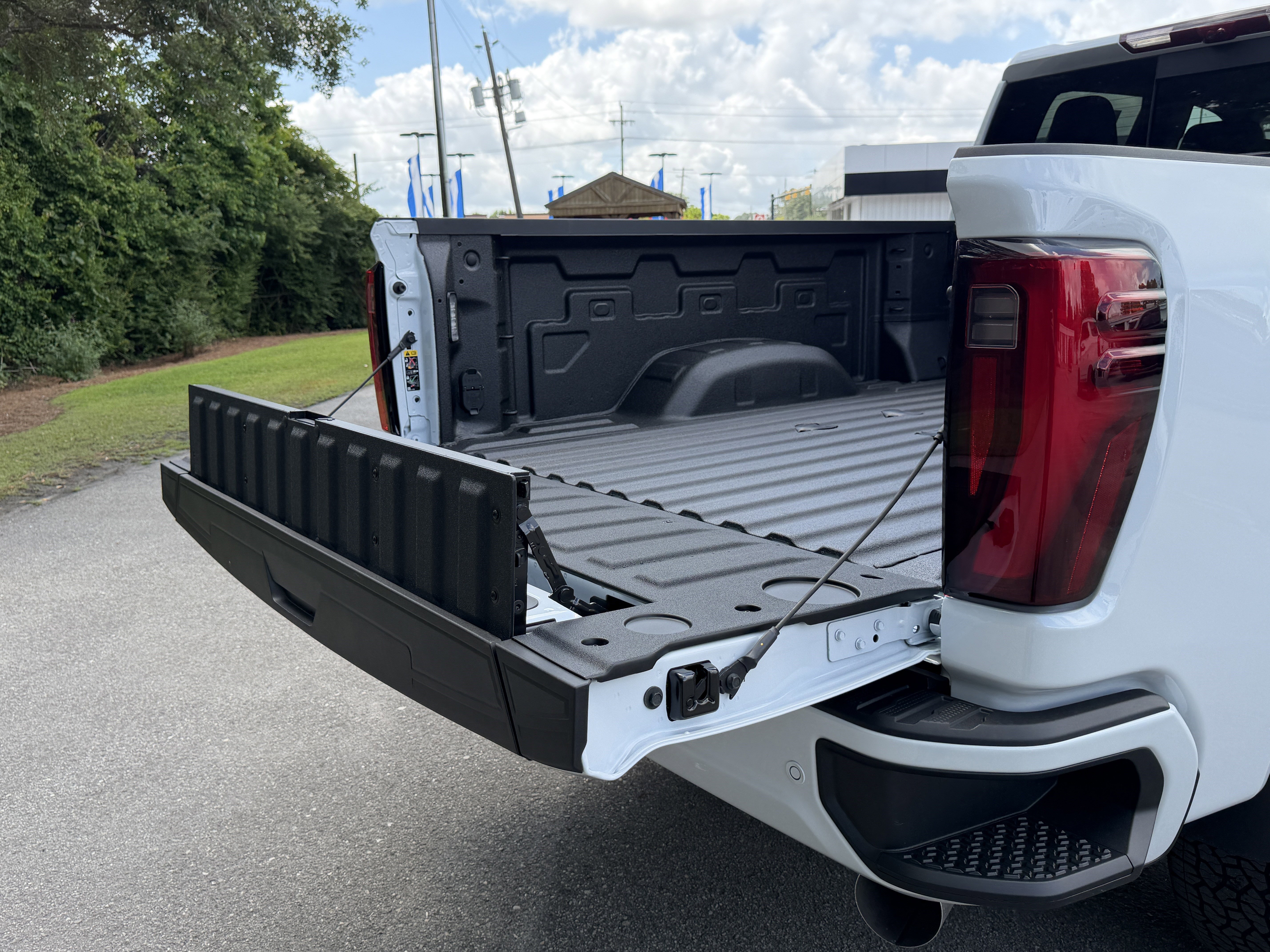 2026 GMC Sierra 2500HD Denali - Photo 15