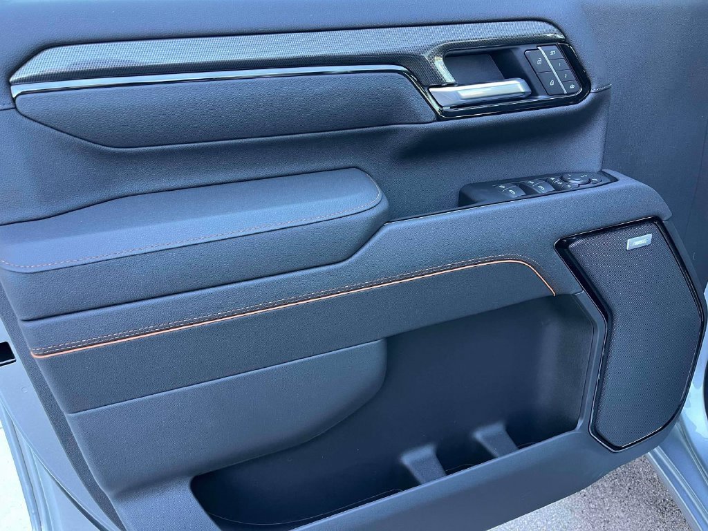 New 2026 Sterling Metallic GMC AT4 image 18