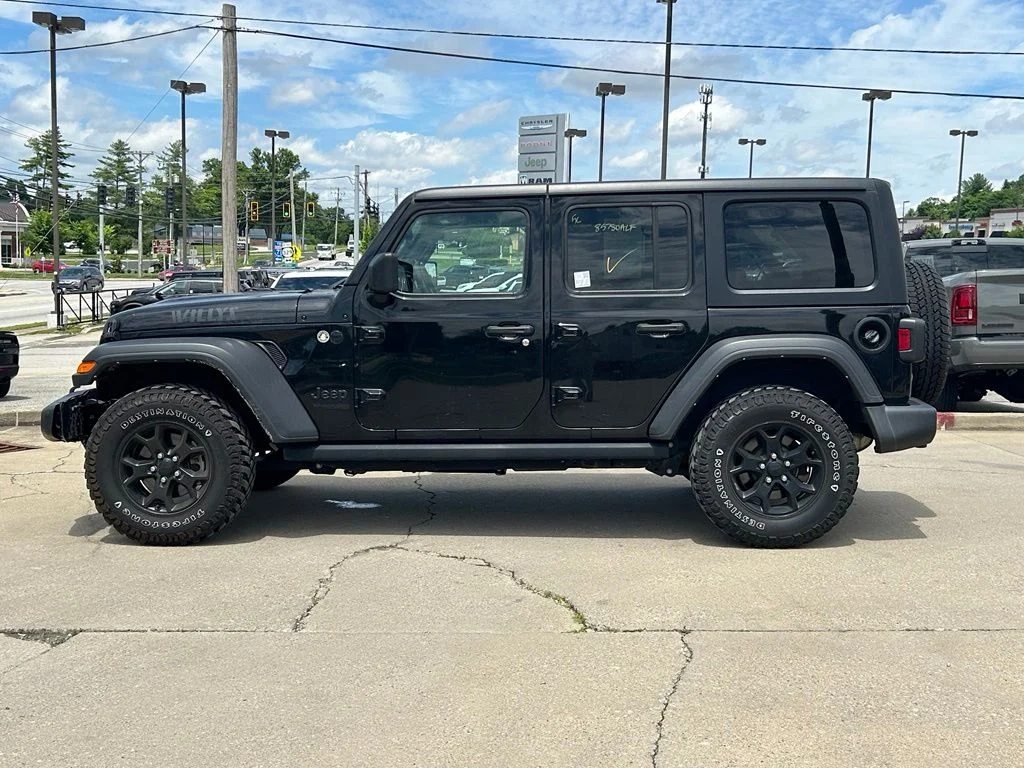 Used 2021 Black Jeep Unlimited Willys image 9