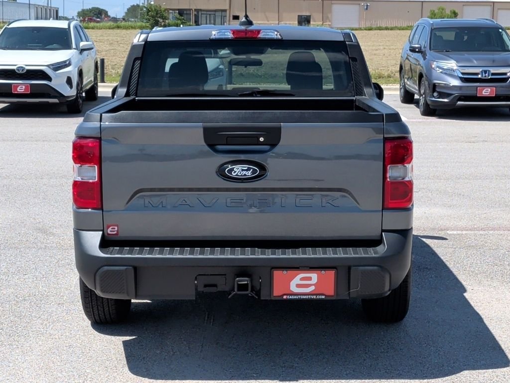 New 2025 Carbonized Gray Metallic Ford XLT image 7