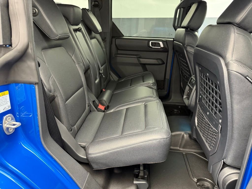New 2026 Velocity Blue Metallic Ford Badlands® image 68