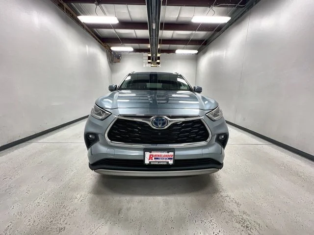 Used 2021 Blue Toyota Platinum image 3