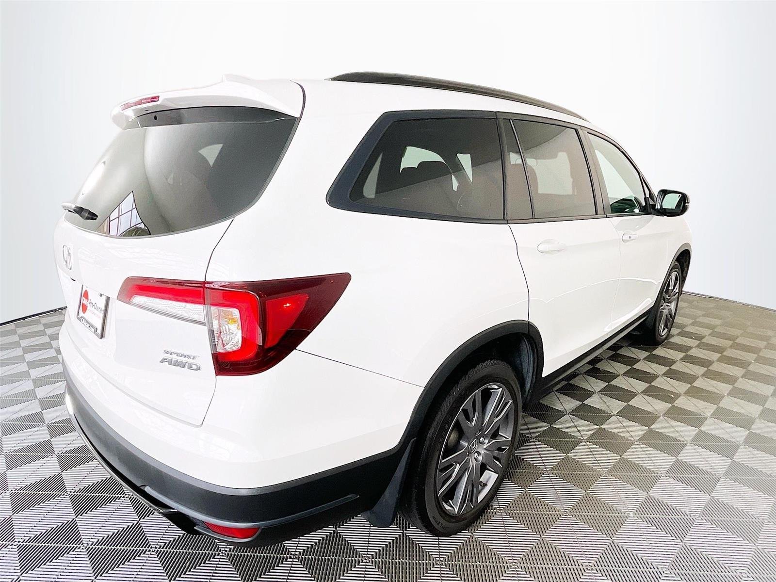 Certified Used 2022 Platinum White Pearl Honda AWD SPORT image 11