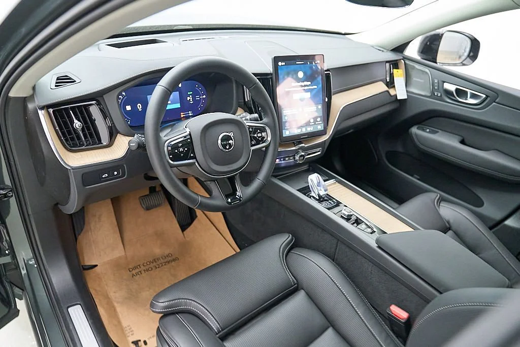 New 2026 Forest Lake Volvo Ultra image 12