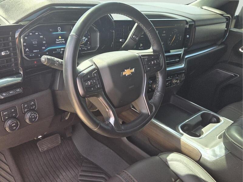 Used 2025 Black CHEVROLET 4WD CREW CAB 159" HIGH COUNTRY image 11