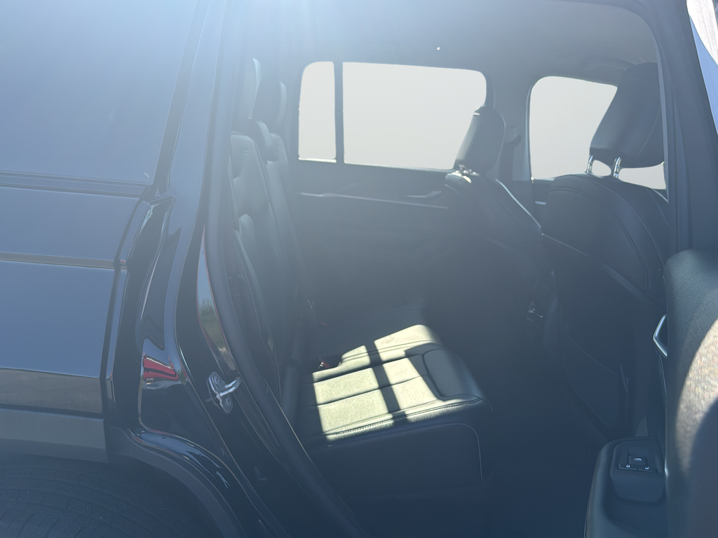 Used 2023 Black Jeep Limited image 34