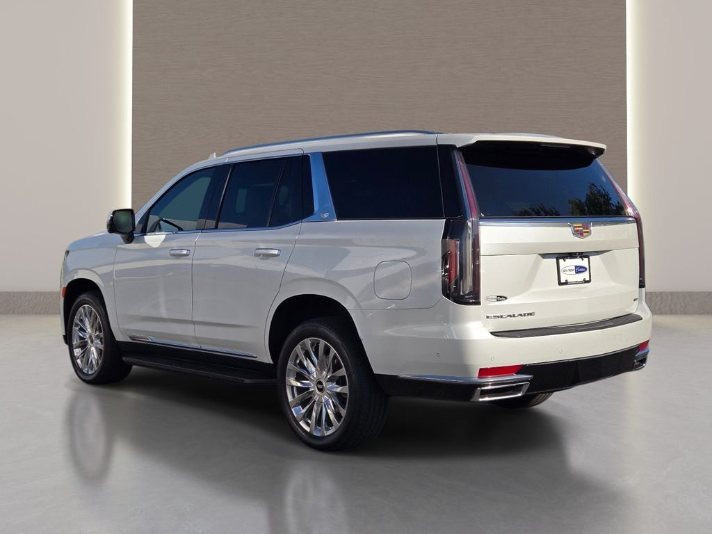 Used 2023 White Cadillac Premium Luxury image 9