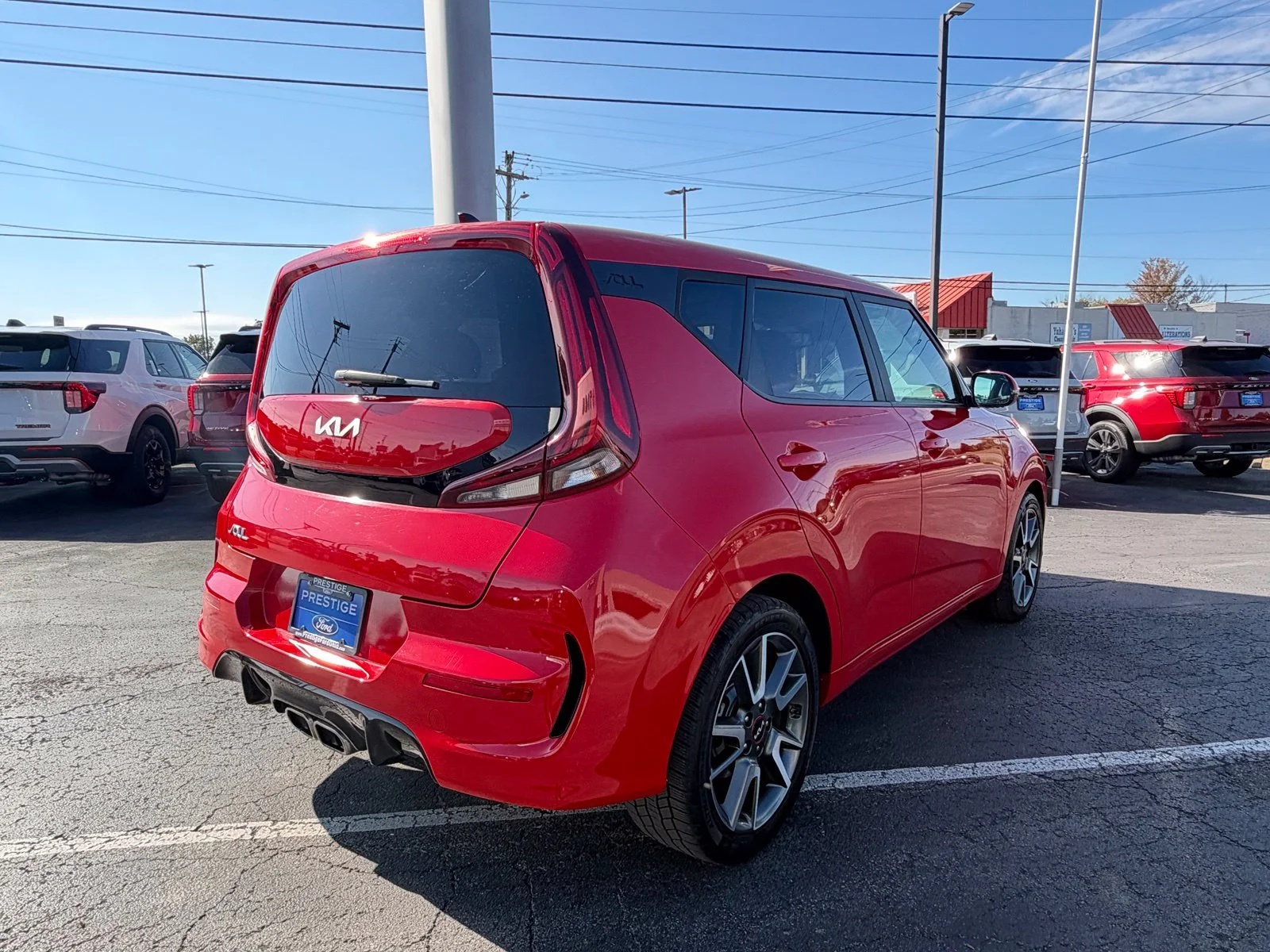 Used 2022 Red Kia Turbo image 5