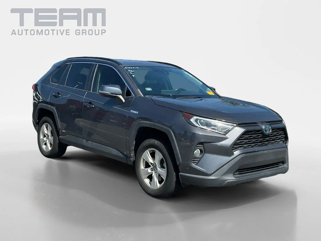 Used 2020 Gray Toyota XLE image 1
