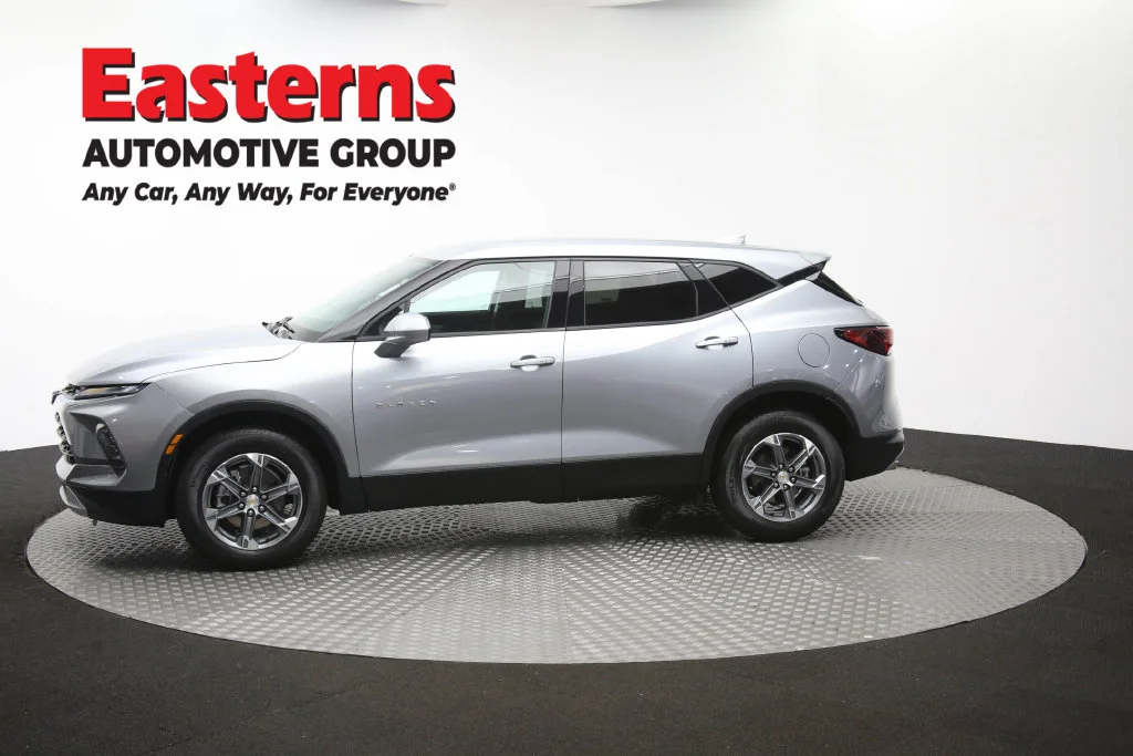 Used 2025 Gray Chevrolet LT image 62