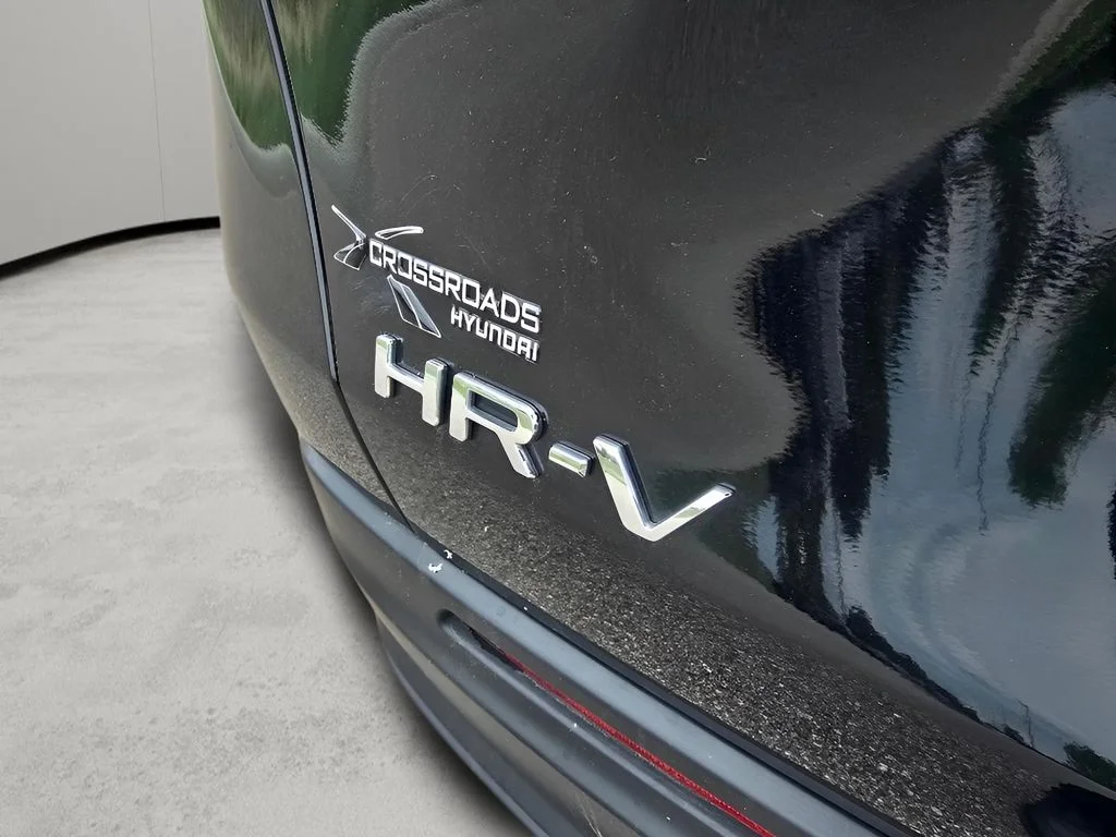 Used 2025 Crystal Black Pearl Honda LX image 30
