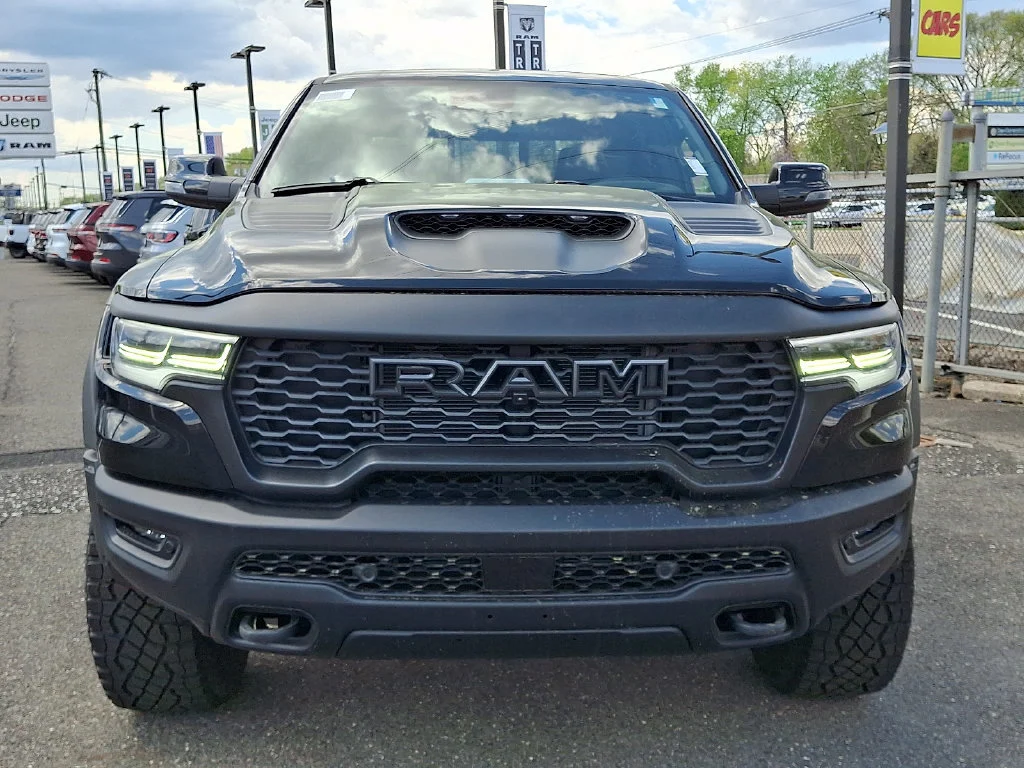 New 2026 Diamond Black Crystal Pearl-Coat Exterior Paint RAM RHO image 2