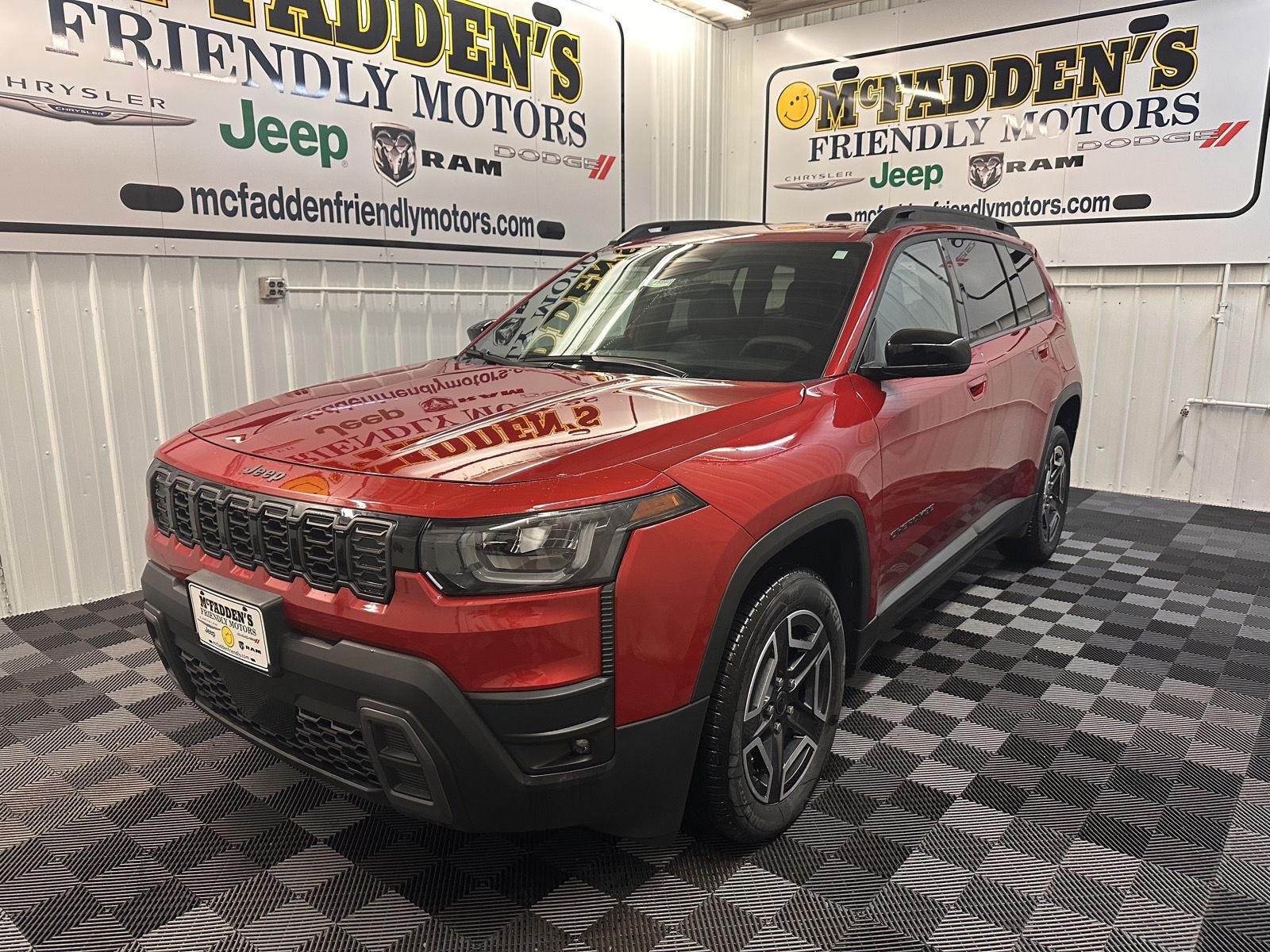 New 2026 Red Hot Pearl-Coat Exterior Paint Jeep Limited image 9