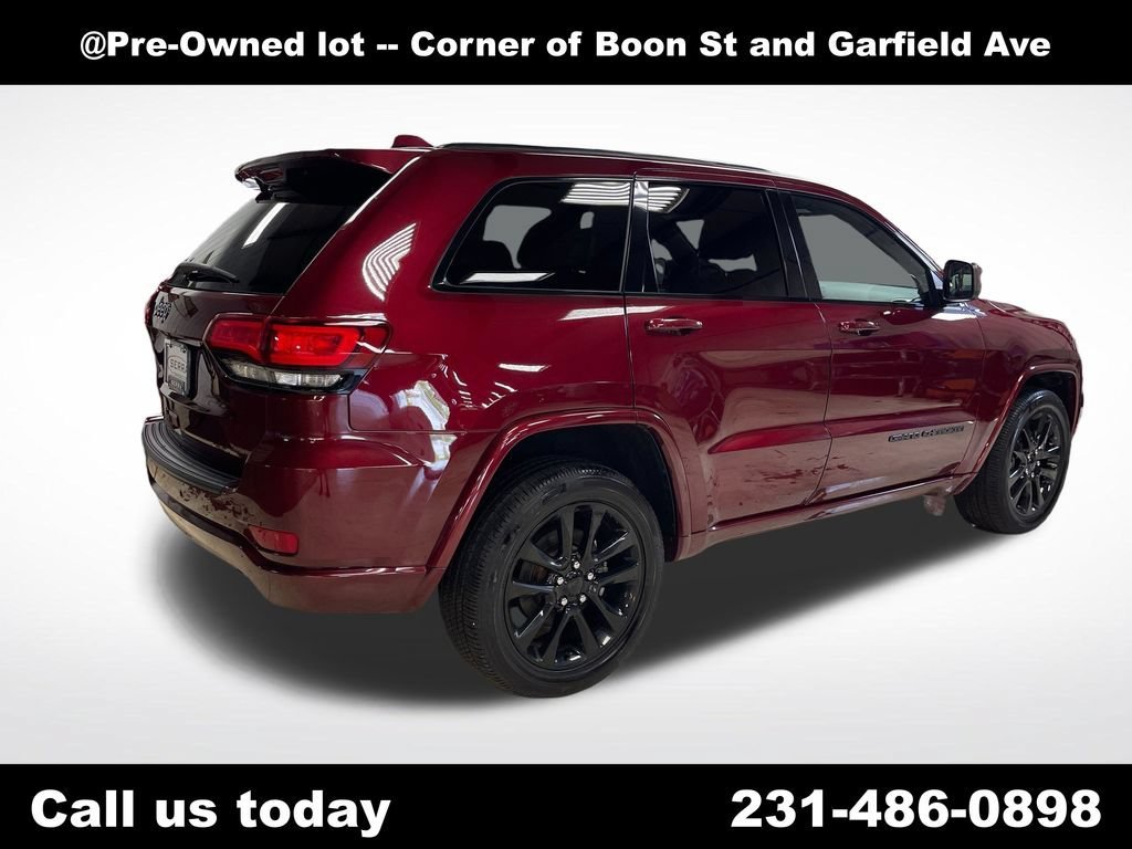 Used 2021  Jeep Laredo X image 7