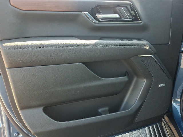 2026 GMC Yukon XL Denali - Photo 9