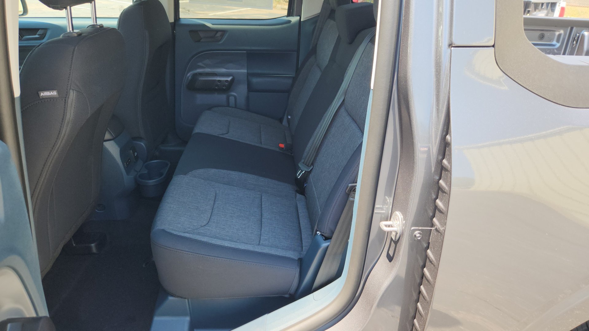 New 2026 Carbonized Gray Metallic Ford XLT image 15