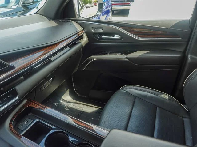 Used 2024 White Cadillac Premium Luxury image 20