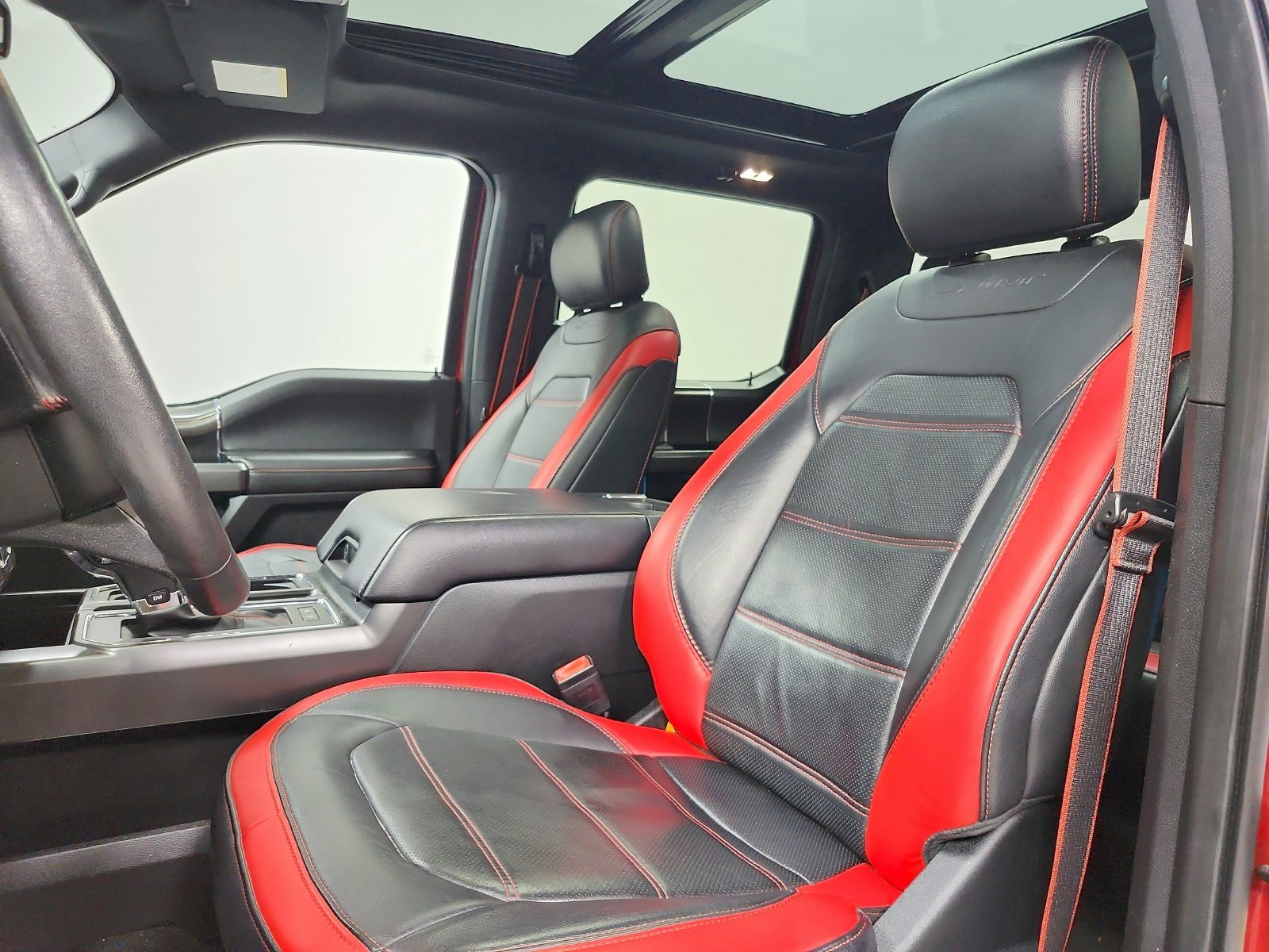 Used 2018 Ruby Red Metallic Ford Lariat image 10